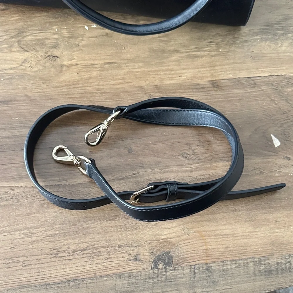 KATE SPADE Jeanne Holly Street Handbag | Black - Picture 5 of 12
